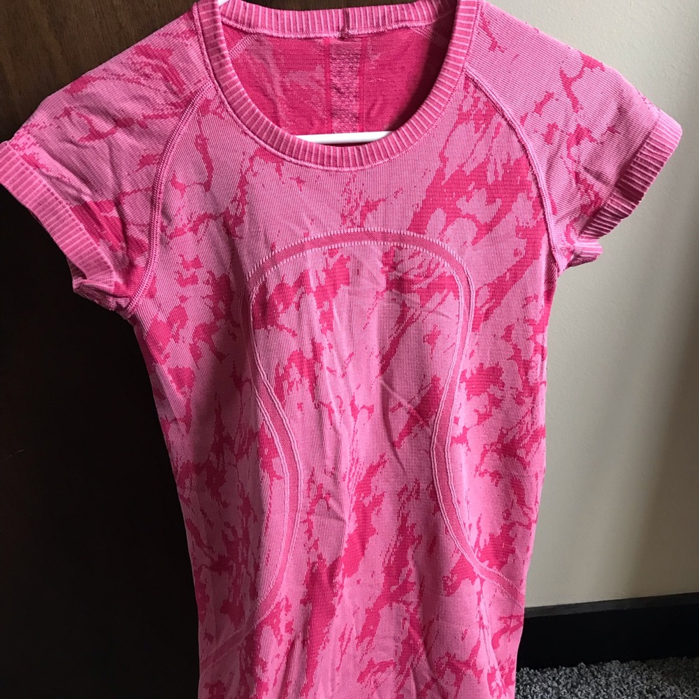 Lulu lemon workout top